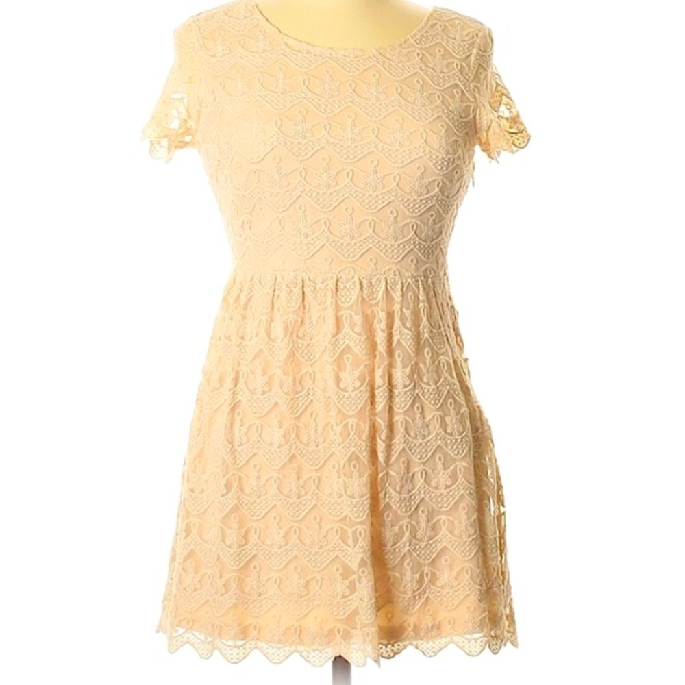 Forever 21 Cream Lace Mini Dress